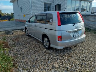 2010 Toyota ISis I Рестайлинг, серый, 1100000 рублей, вид 5