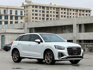 2022 Audi Q2 L 35 TFSI I Рестайлинг, белый, 1700226 рублей, вид 2