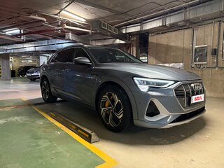 2023 Audi e-tron 50 I, голубой, 9500000 рублей, вид 3