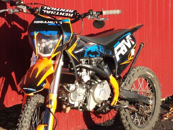 2024 Regulmoto Seven Medalist 150E, оранжевый, 99999 рублей