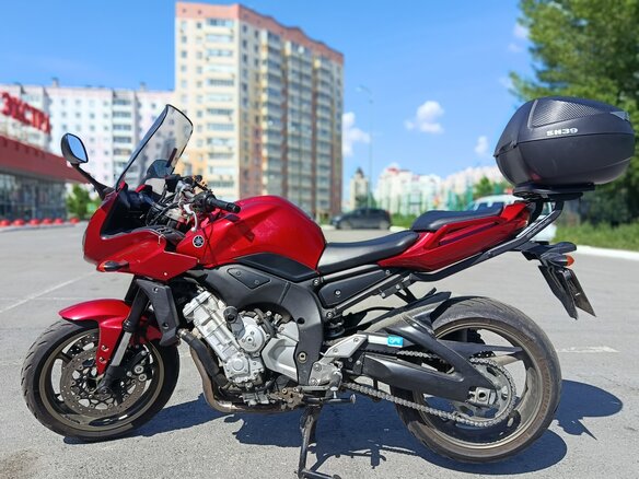 2008 Yamaha FZ1, красный, 660000 рублей