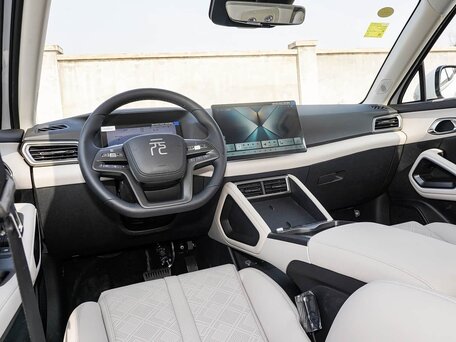 2026 BYD Yuan Up 45.12 kWh, серый, 1990000 рублей, вид 5