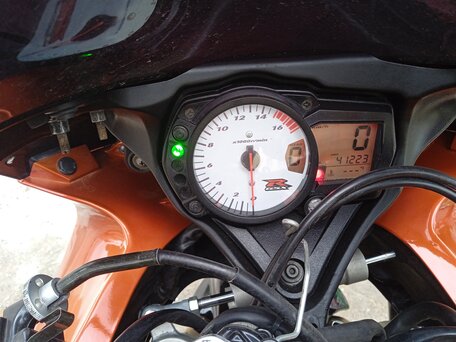 2006 Suzuki GSX-R 750, оранжевый, 600000 рублей, вид 1