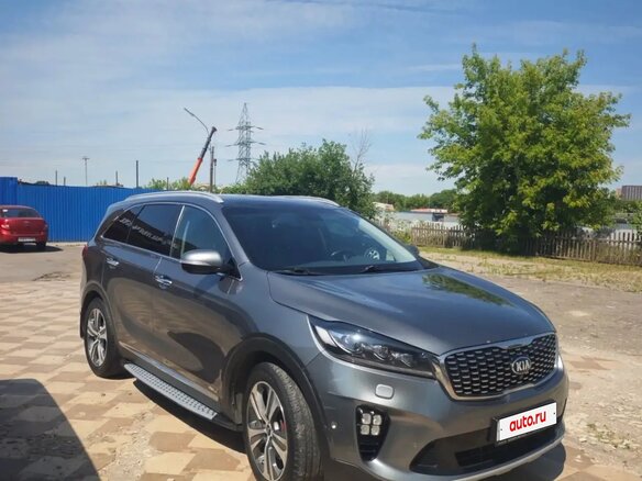 2018 Kia Sorento III Prime Рестайлинг, серый, 2700000 рублей - вид 1