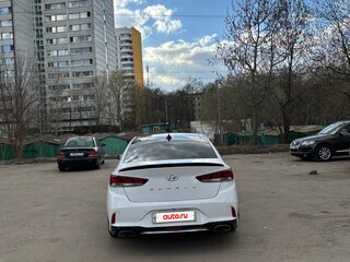 2018 Hyundai Sonata VII (LF) Рестайлинг, белый, 1850000 рублей, вид 5