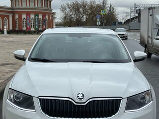 2013 Skoda Octavia III (A7), белый, 980000 рублей, вид 2
