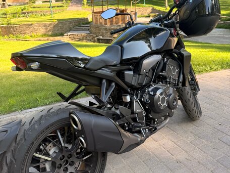 2022 Honda CB 1000R, чёрный, 1490000 рублей, вид 1
