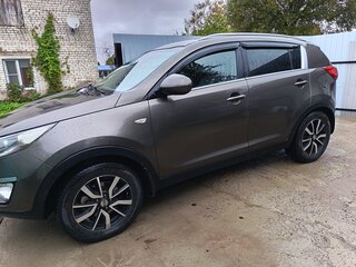 2014 Kia Sportage III Рестайлинг, серебристый, 1050000 рублей, вид 3