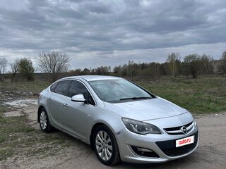2012 Opel Astra J Рестайлинг, серебристый, 570000 рублей, вид 1