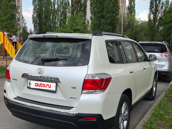 2013 Toyota Highlander II (XU40) Рестайлинг, белый, 2390000 рублей - вид 3