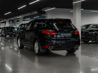 2011 Porsche Cayenne II (958), чёрный, 1895000 рублей, вид 5