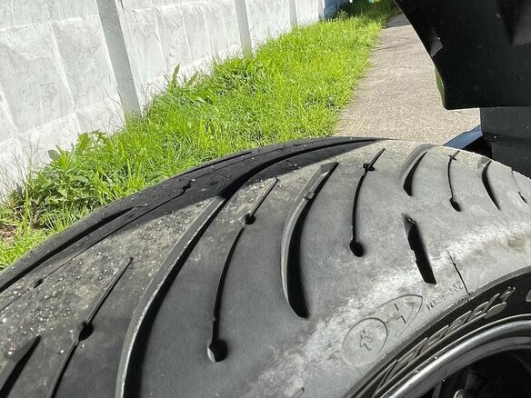 2011 Yamaha XJ6 (FZ6R), чёрный, 520000 рублей - вид 8