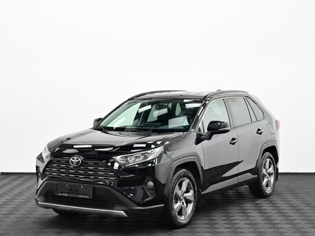 2021 Toyota RAV4 V (XA50), чёрный, 2865000 рублей, вид 3