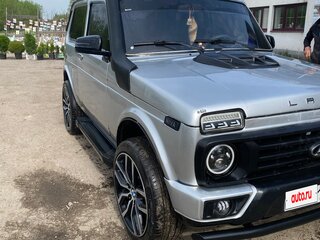 1997 Lada (ВАЗ) 2121 (4x4) I Рестайлинг, серебристый, 430000 рублей, вид 2