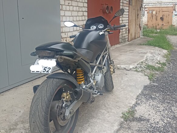 2004 Ducati Monster 400, чёрный, 310000 рублей - вид 3