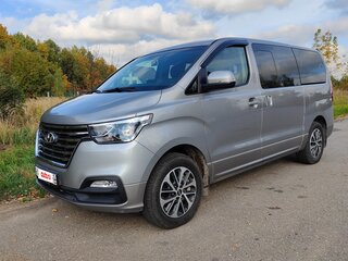 2019 Hyundai Grand Starex I Рестайлинг 2, серый, 4250000 рублей, вид 1