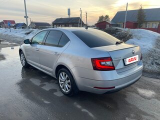 2018 Skoda Octavia III (A7) Рестайлинг, серебристый, 1750000 рублей, вид 3