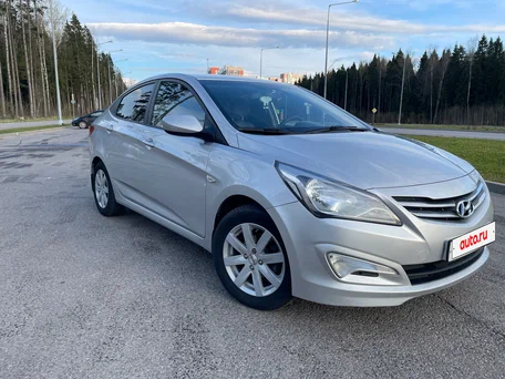 2016 Hyundai Solaris I Рестайлинг, серебристый, 1180000 рублей, вид 1