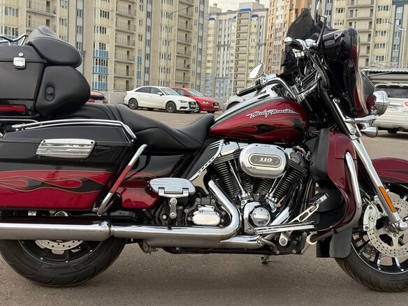 2011 Harley-Davidson Electra Glide, красный, 1050000 рублей - вид 8
