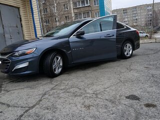 2020 Chevrolet Malibu IX Рестайлинг, серый, 1770000 рублей, вид 5