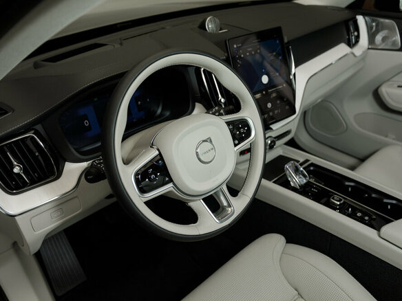 2026 Volvo XC60 II Рестайлинг 2, коричневый, 8300000 рублей - вид 11