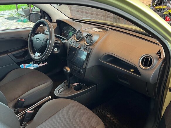 2007 Ford Fiesta Mk5, зелёный, 420000 рублей - вид 3