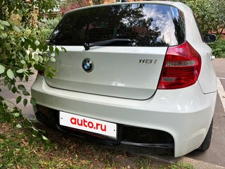 2010 BMW 1 серии 118i I (E81/E82/E87/E88) Рестайлинг, белый, 600000 рублей, вид 4