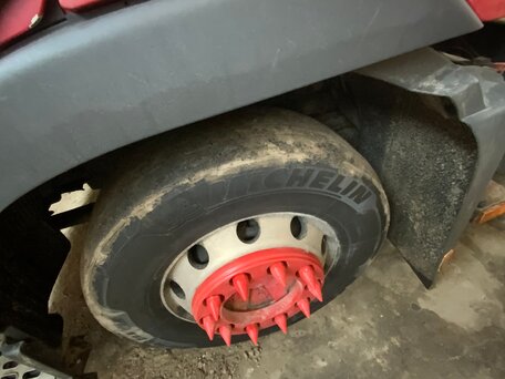 2004 Volvo FH, красный, 1600000 рублей, вид 3