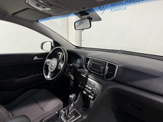 2017 Kia Sportage IV, белый, 1899800 рублей, вид 3