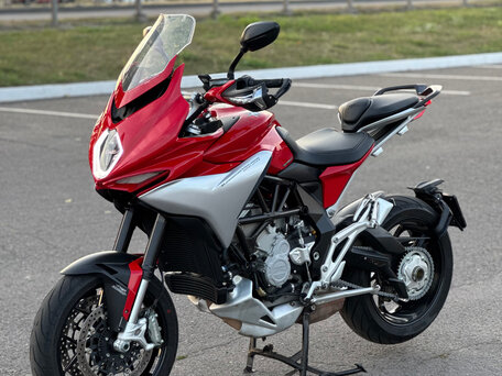 2016 MV Agusta Turismo Veloce 800, красный, 829000 рублей, вид 4