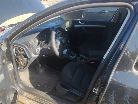 2011 Skoda Octavia II (A5) Рестайлинг, чёрный, 450000 рублей, вид 3