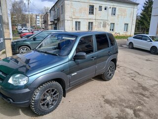 2013 Chevrolet Niva I Рестайлинг, серый, 600000 рублей, вид 5