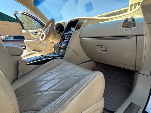 2012 Infiniti FX37 II (S51) Рестайлинг, белый, 2650000 рублей - вид 25