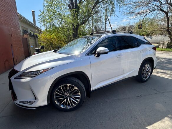 2020 Lexus RX 300 IV Рестайлинг, белый, 4850000 рублей - вид 5