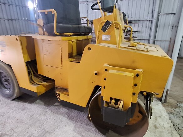 2001 Bomag BW 123 AD, жёлтый - вид 15