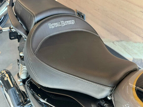 2025 Royal Enfield Meteor, серый, 528000 рублей, вид 4