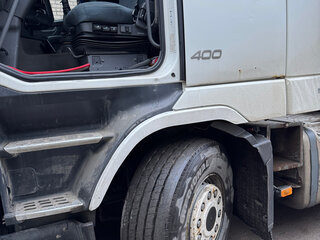 2010 Volvo FH, белый, 4000000 рублей, вид 4