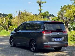 2021 GAC Trumpchi M6, серый, 1472000 рублей, вид 3