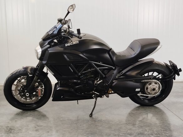 2014 Ducati Diavel, чёрный, 979000 рублей - вид 4