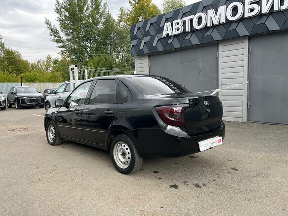 2013 Lada (ВАЗ) Granta I, чёрный, 210000 рублей - вид 6