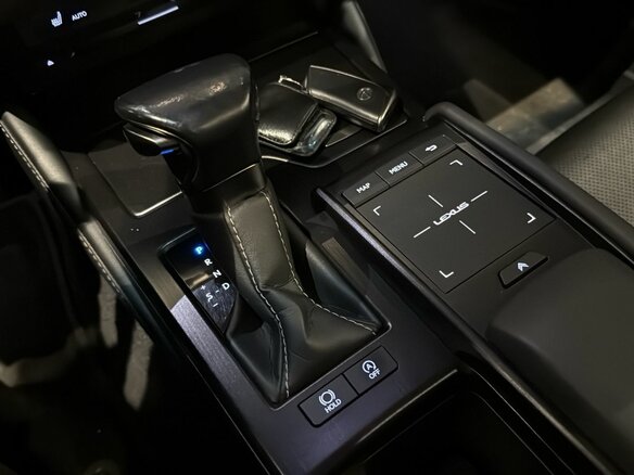 2021 Lexus ES 250 VII, серый, 3869000 рублей - вид 20