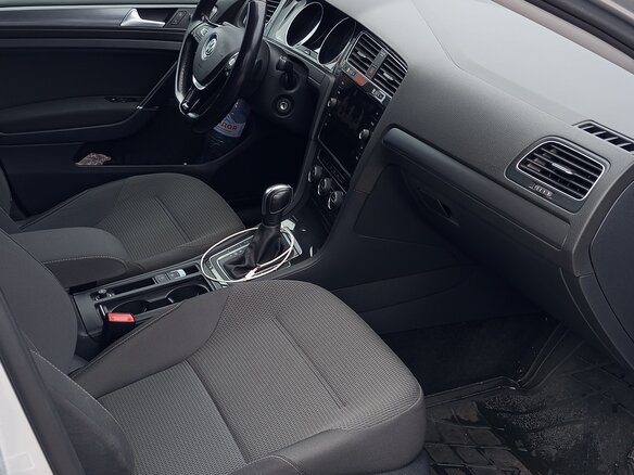 2019 Volkswagen Golf VII Рестайлинг, серый - вид 10