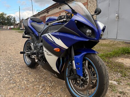 2009 Yamaha YZF-R1, синий, 1050000 рублей, вид 2
