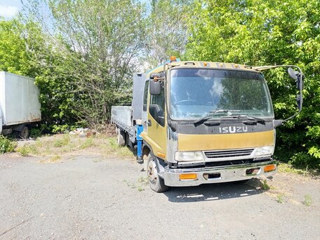 1992 Isuzu Forward (F-Series), золотистый, 3650000 рублей, вид 1