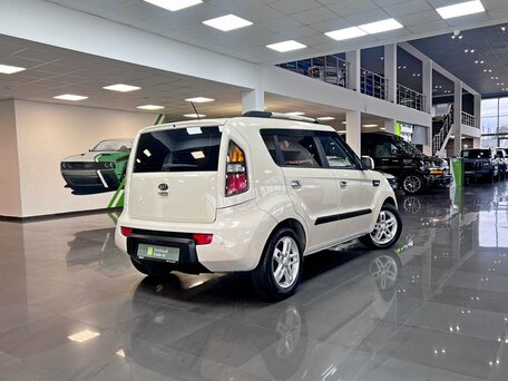 2009 Kia Soul I, белый, 795000 рублей, вид 2