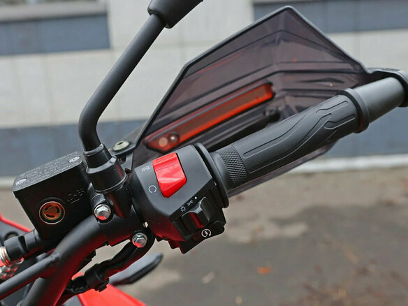 2026 Loncin MS250, красный, 179900 рублей - вид 13