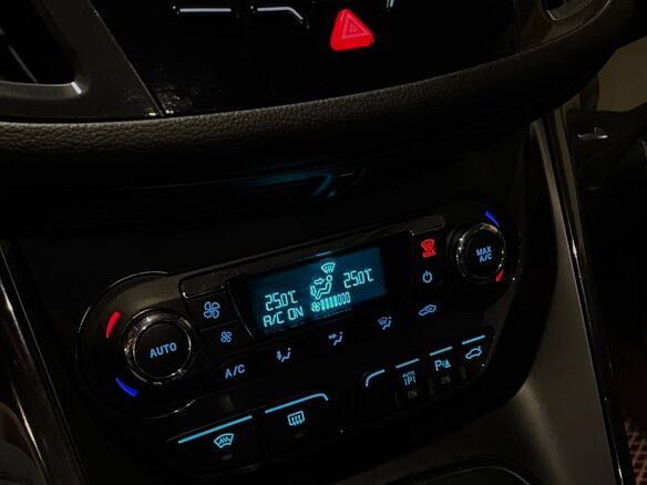 2013 Ford Kuga II, серый, 1150000 рублей - вид 9