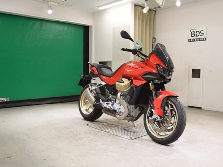 2024 Moto Guzzi V100 Mandello S, красный, 1195000 рублей, вид 3