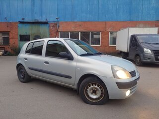 2004 Renault Clio II Рестайлинг 2, белый, 225000 рублей, вид 2