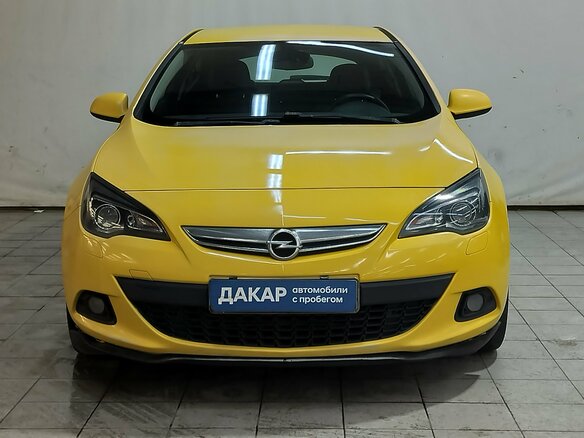 2012 Opel Astra GTC J Рестайлинг, жёлтый - вид 1